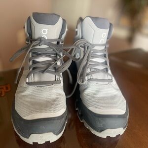 OC Cloudrock 2 Waterproof hiking boot. Color Glacier/Eclipse.
